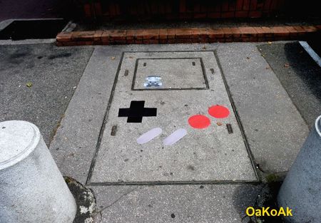 371ffeaa66d4e02982597ef6ba3b2e12 25 Creative Street Art Examples by OaKoAk Guerilla Marketing Example